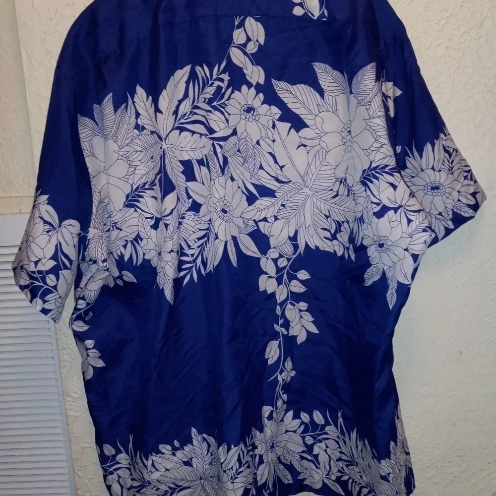 Hilo Hattie Hawaiian Short Sleeve Shirt - Picture 4 of 4